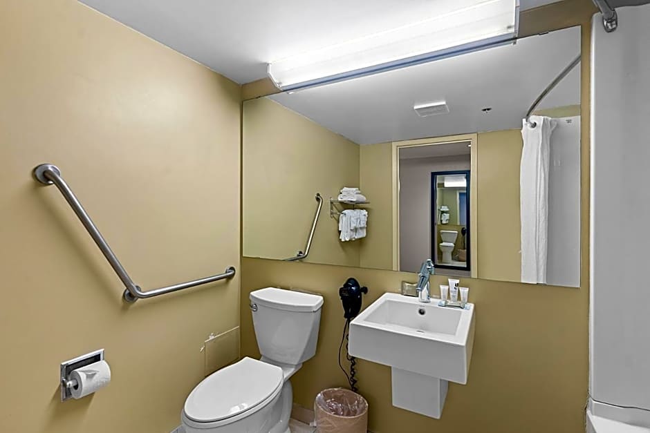 Country Inn & Suites by Radisson, Saskatoon, SK