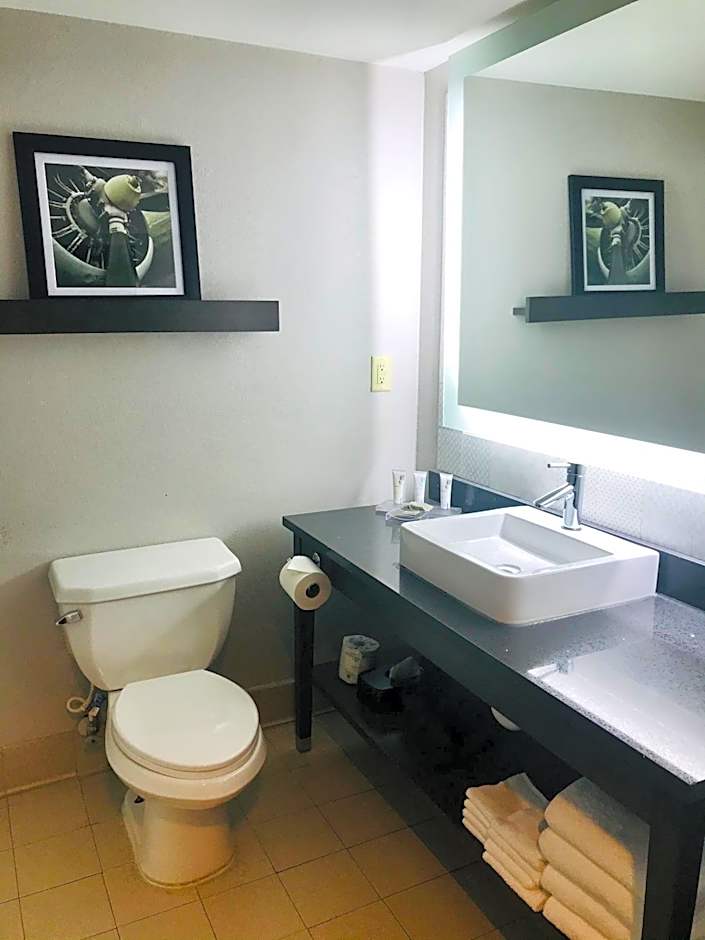 Country Inn & Suites by Radisson, Warner Robins, GA