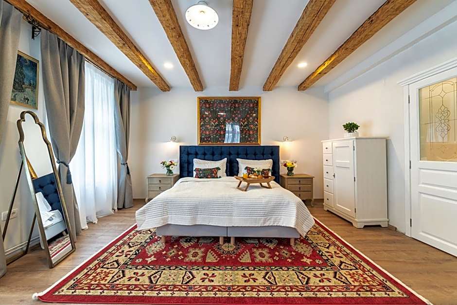 Nikolas Haus Premium Historic Center Stay & Free Parking