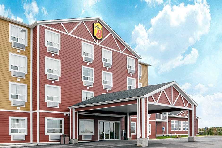 Super 8 by Wyndham Red Lake ON