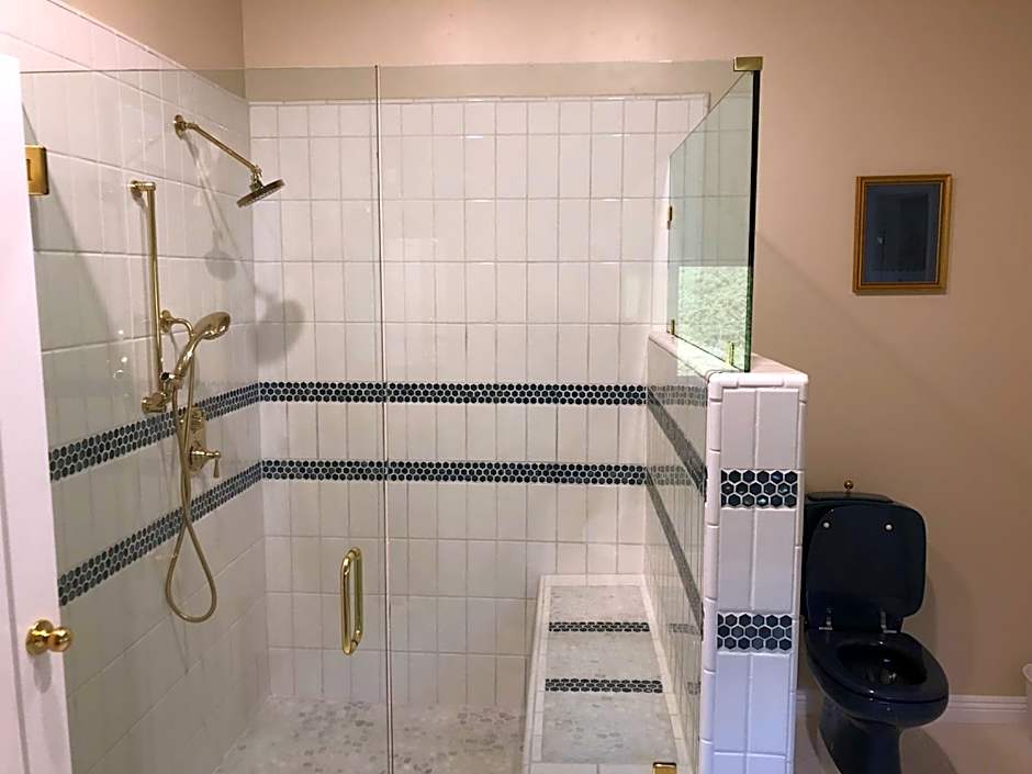 The Castle Inn of the Lost Coast