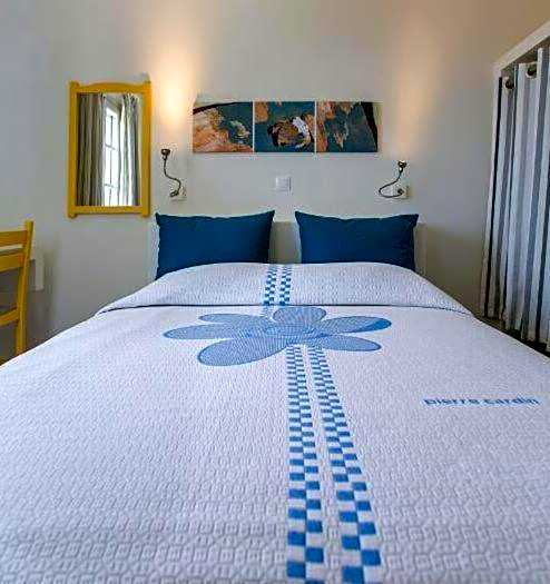 Byzantio Beach Suites & Wellness