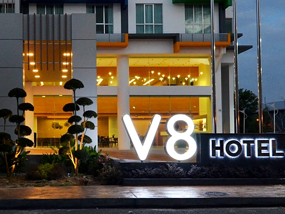 V8 Hotel