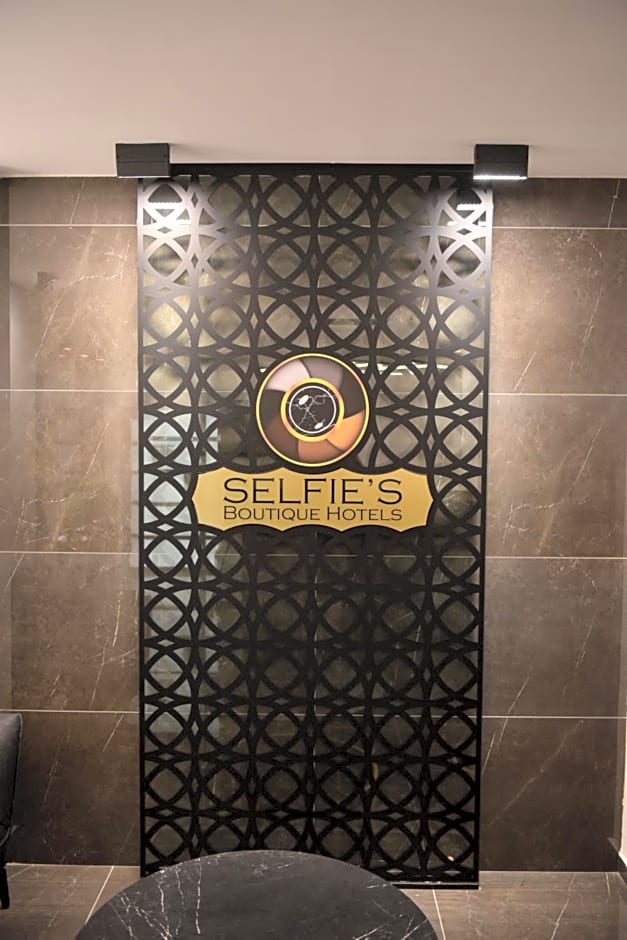 Selfie's Boutique Hotel