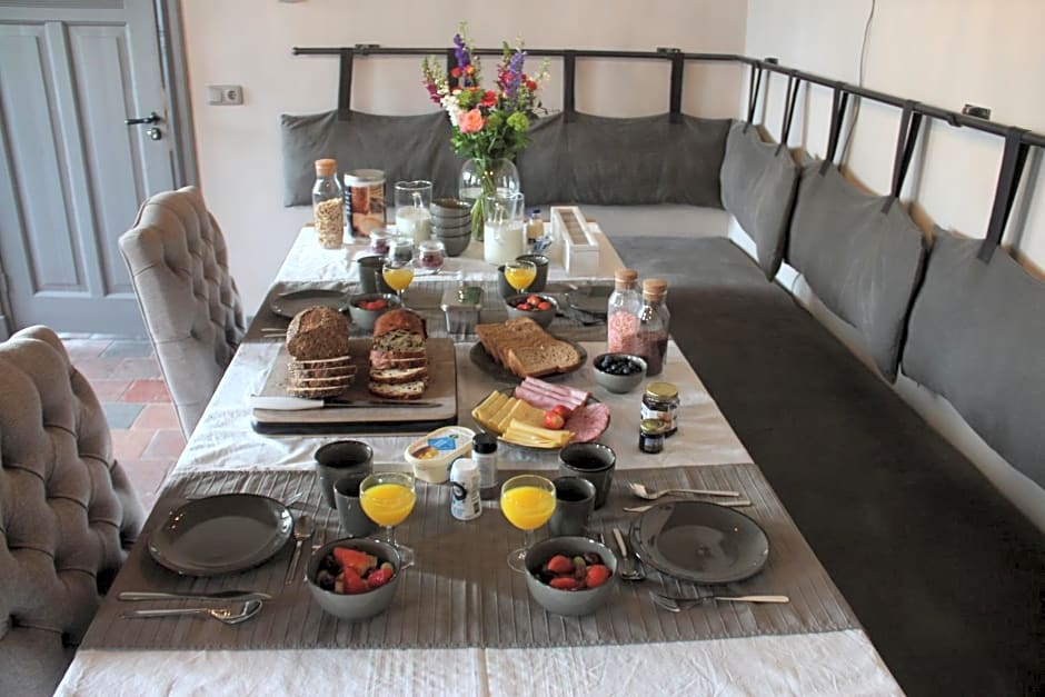 B&B De Meidoornhof – Ruinen, TX