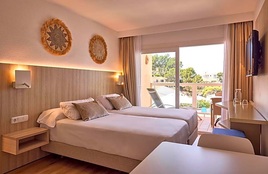 Universal Aparthotel Don Camilo