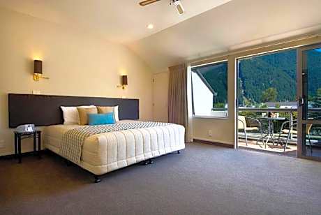 Deluxe Studio with two rooms
