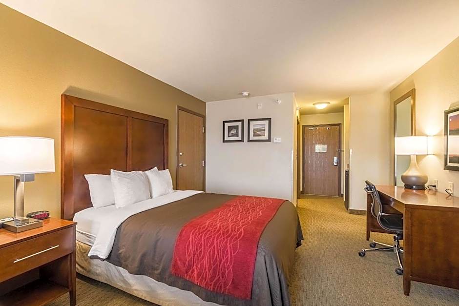 Comfort Inn & Suites