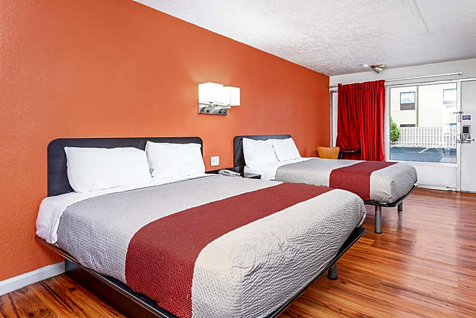 Relax Inn by OYO Columbus OH I 70