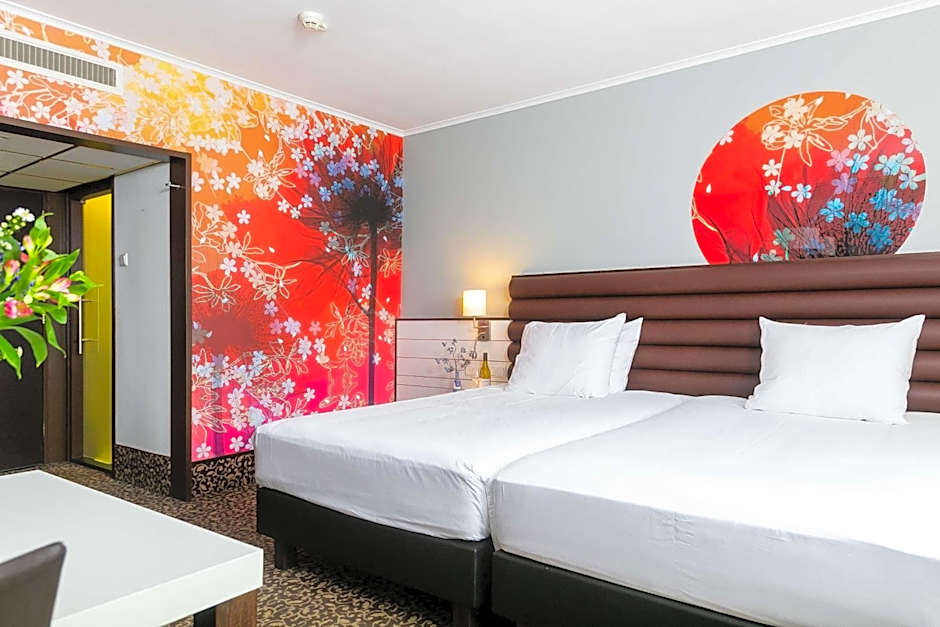 Golden Tulip Hotel Central