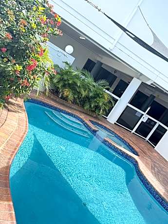Centrepoint Motor Inn