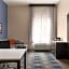La Quinta Inn & Suites by Wyndham San Bernardino