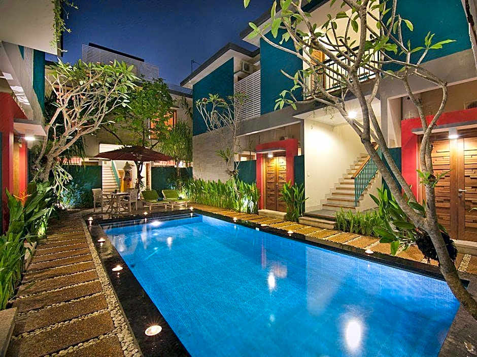 The Green Zhurga Suites