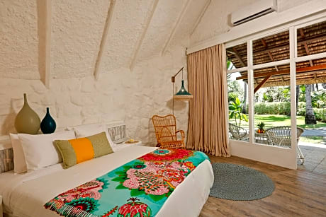 Premium Garden Bungalow