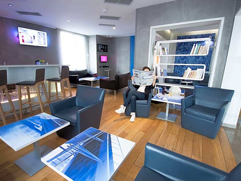 Ibis Styles Paris Tolbiac Bibliotheque