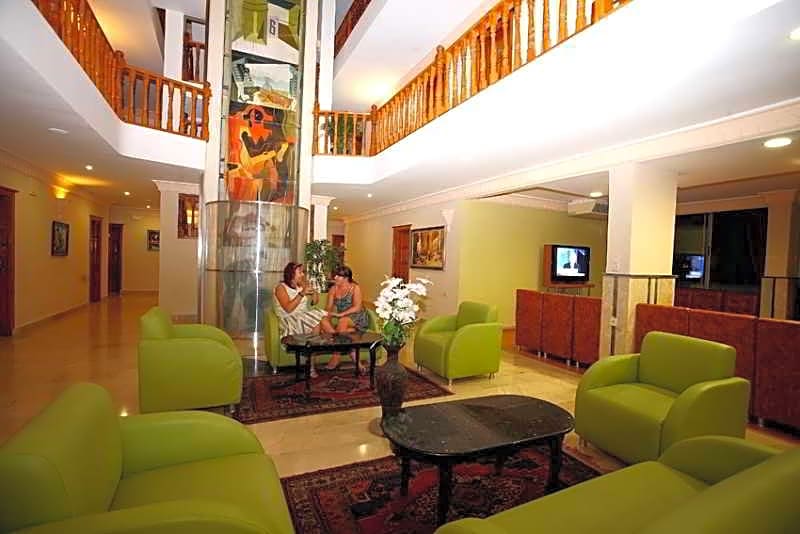 Grand Lukullus Hotel