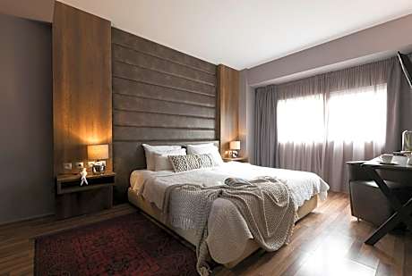 Plaza Hotel, Philian Hotels and Resorts