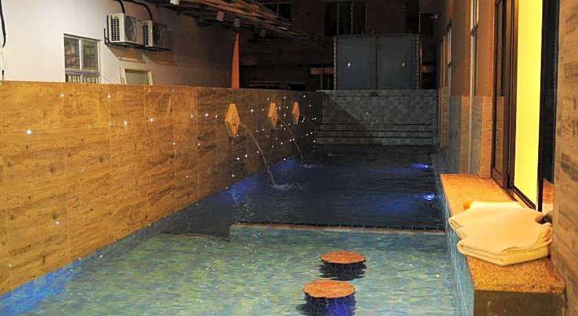 Sea Lion Firefly Concept Hotel