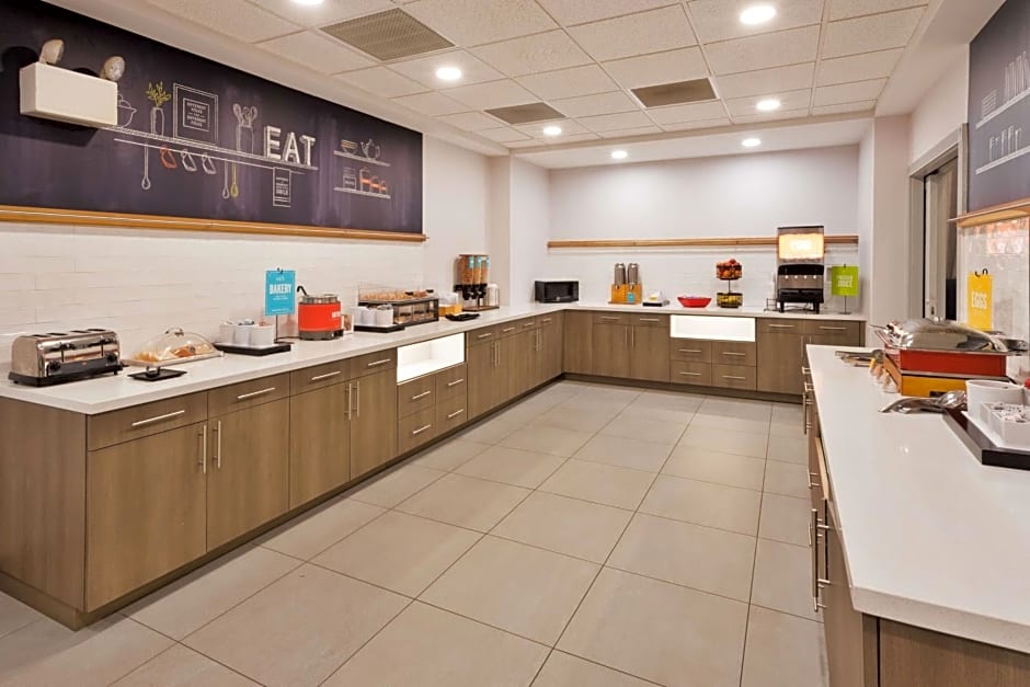 Hampton Inn & Suites Lanett/West Point