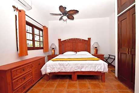 King Studio with Sofa Bed