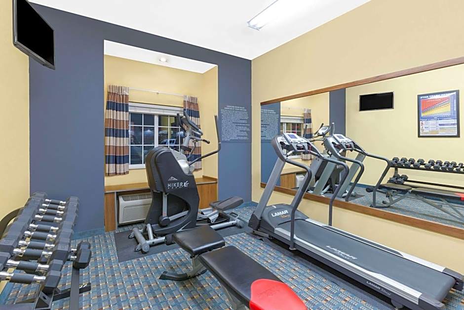 Microtel Inn & Suites by Wyndham Kearney