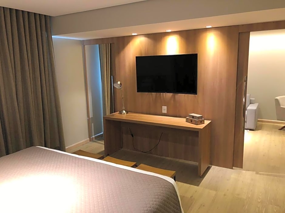 Dubai Suites