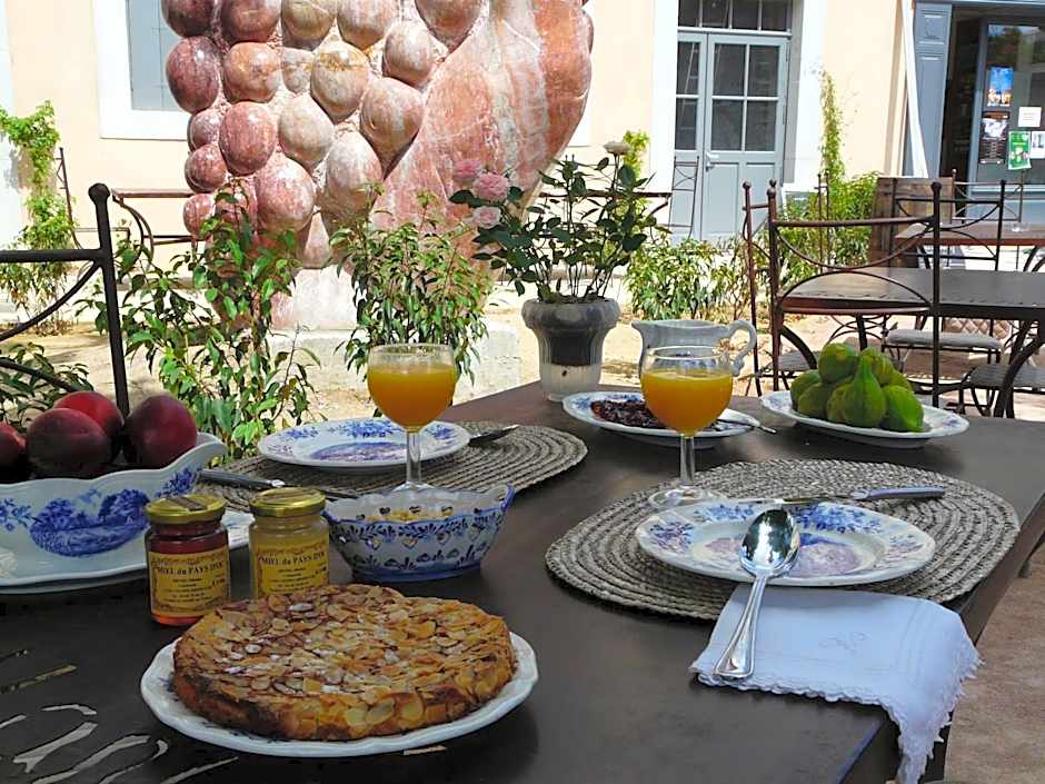 Logis Hotel - Restaurant La Marbrerie