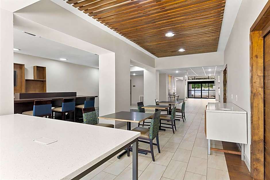 Comfort Inn & Suites Tyler North