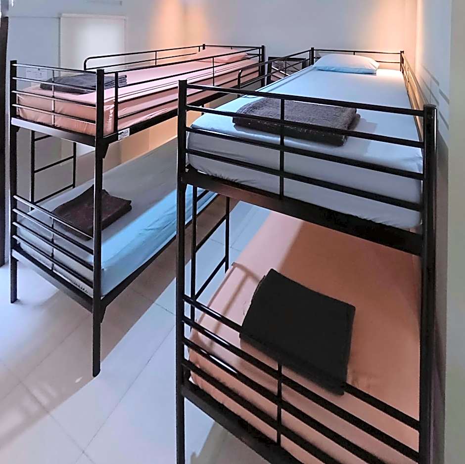 SaBi Guest House - Strategic Family -married couples only- Hostel in Prawirotaman