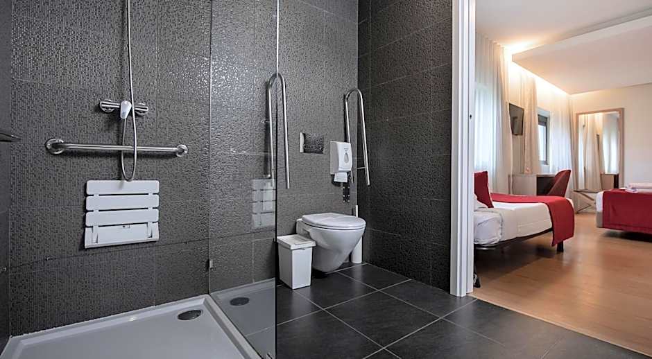 Essence Inn Marianos Hotel