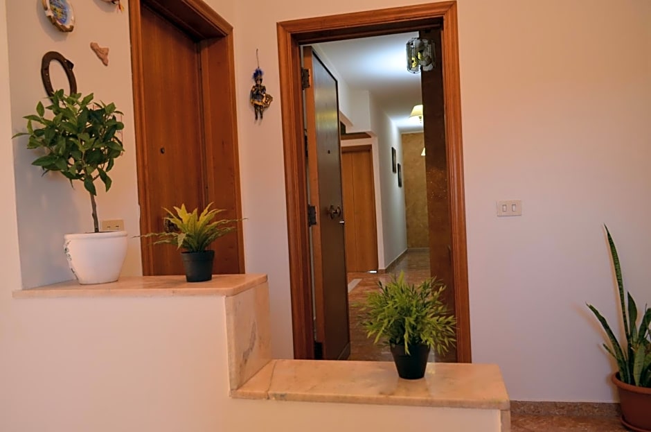 Bed & Breakfast Fontanarossa Airport -Private Parking-