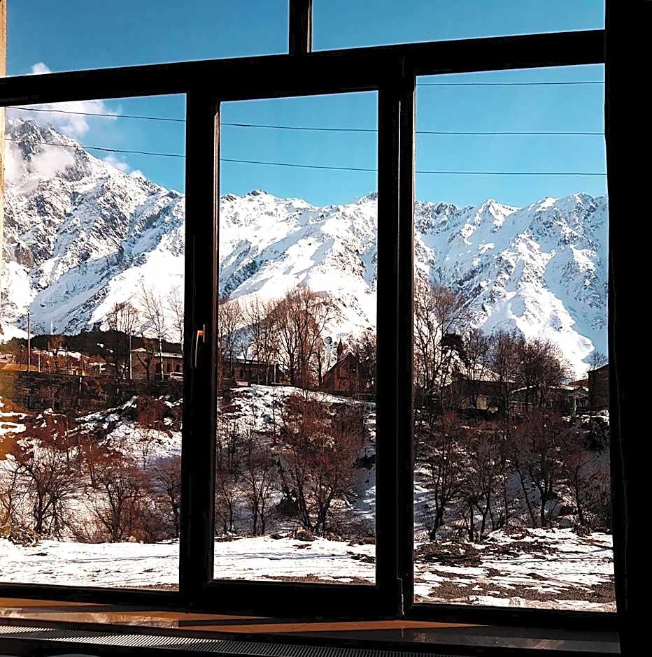 Cozy Hotel Kazbegi