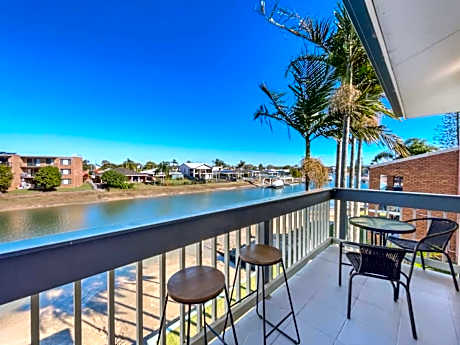 Waterfront Serenity - Steps from Mooloolaba Beach