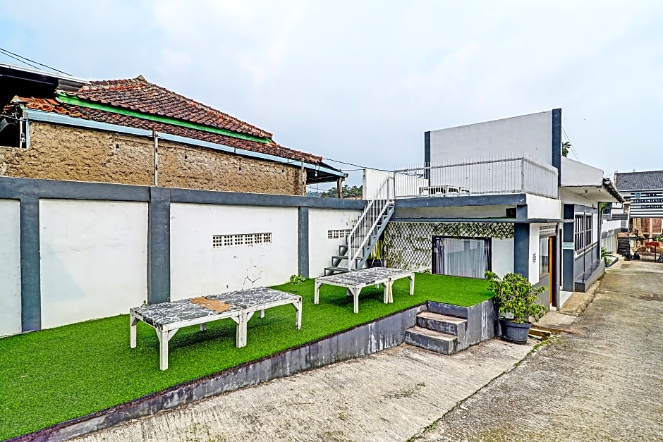 Capital O 91466 Hotel Neu Backpacker Tf Syariah