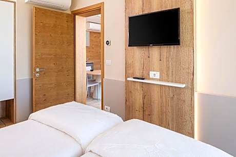 Superior One-Bedroom Apartment