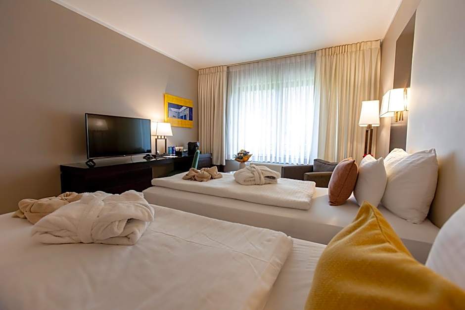 Lion'S Garden Hotel