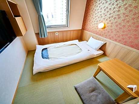 Japanese-Style Room