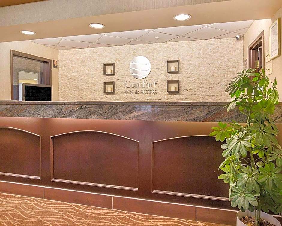 Comfort Inn & Suites Calgary - University