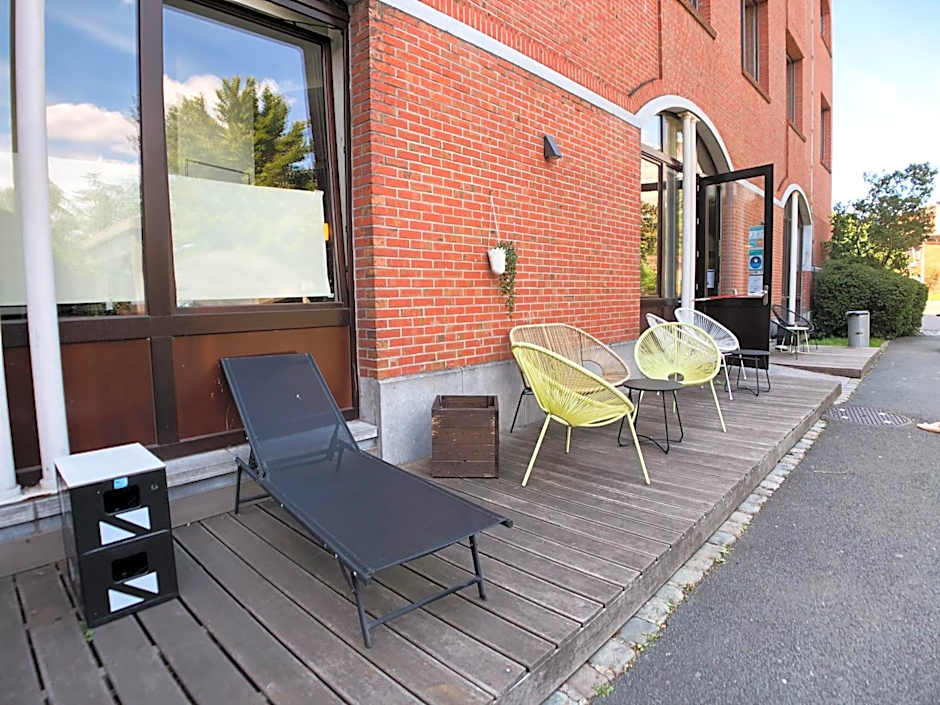 HI Brussels Generation Europe Hostel
