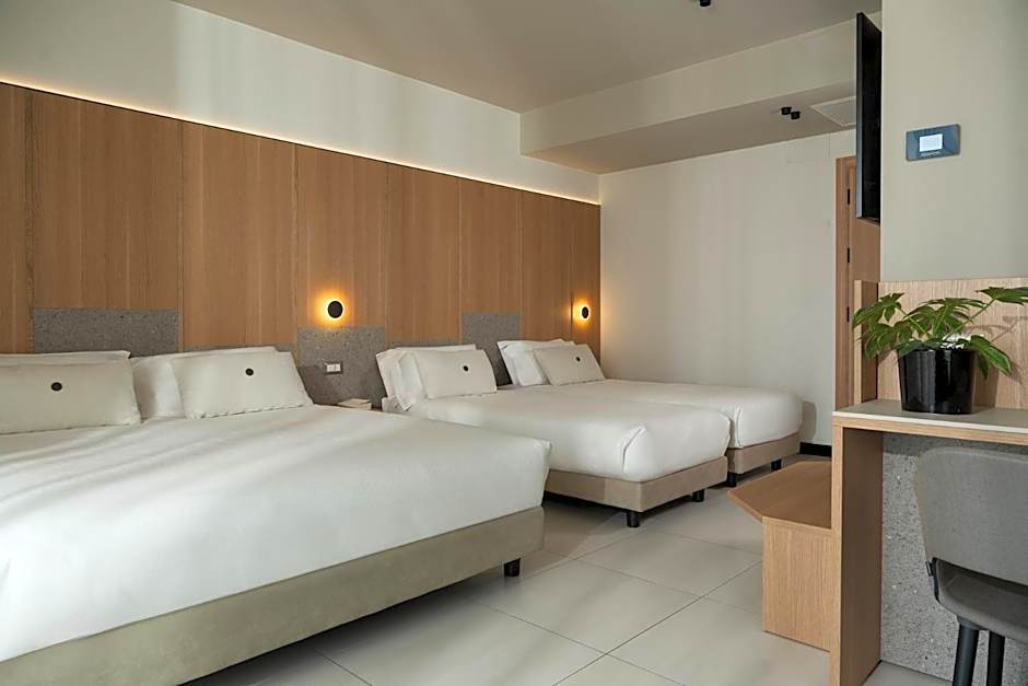 Aqua Hotel