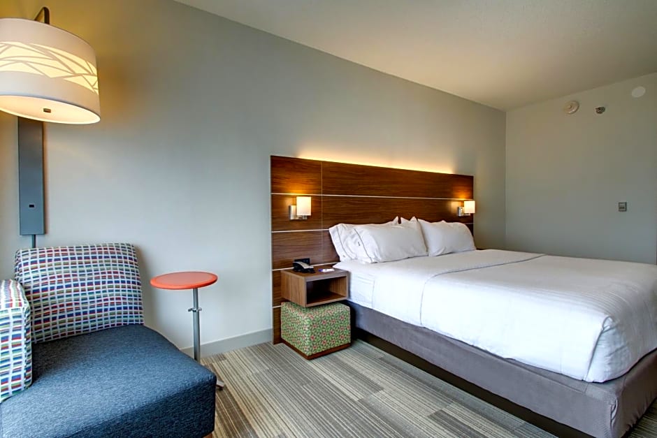 Holiday Inn Express & Suites AURORA - NAPERVILLE