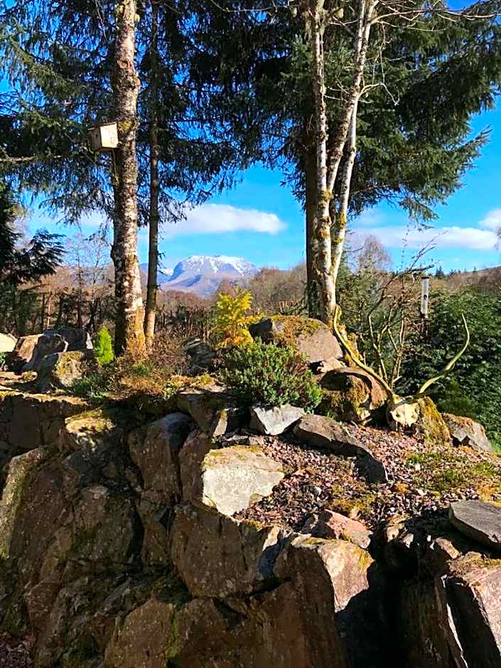 TOM BEAG - Ben Nevis view ROOMS