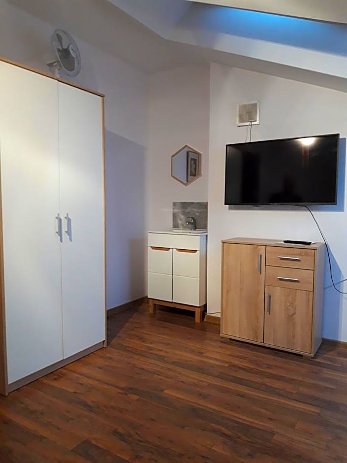 Pokoje Gościnne w WSE