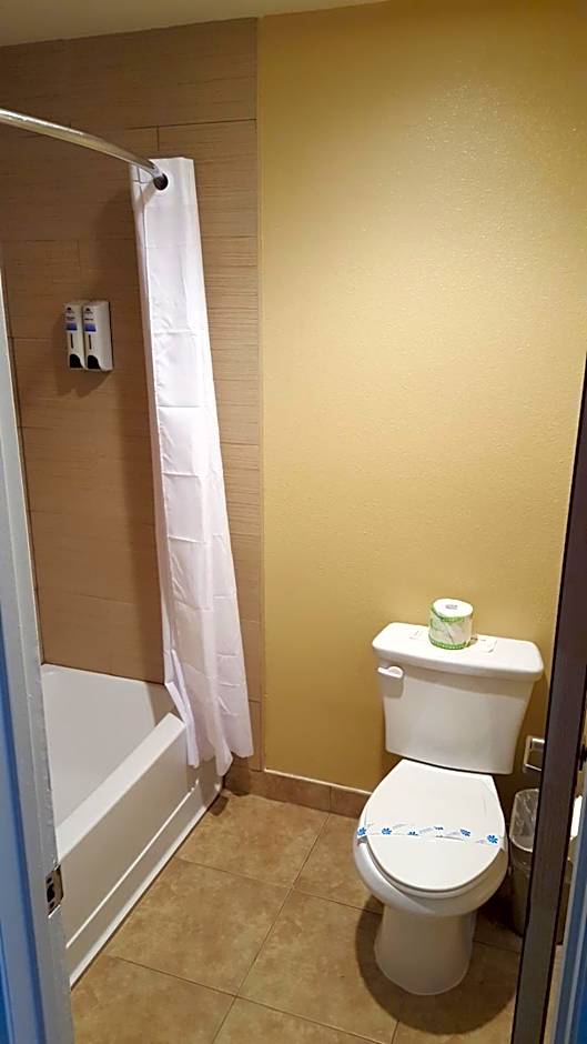 Anaheim Astoria Inn & Suites