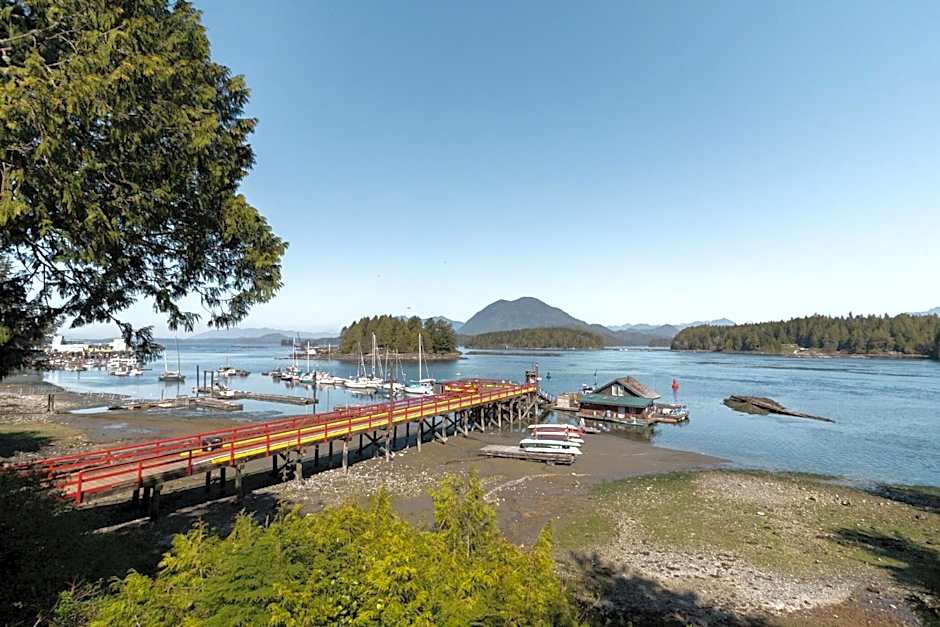 The Shoreline Tofino