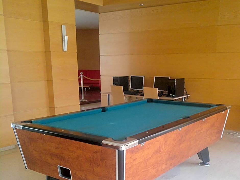 Athineon Hotel