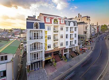 MAI HOANG HOTEL