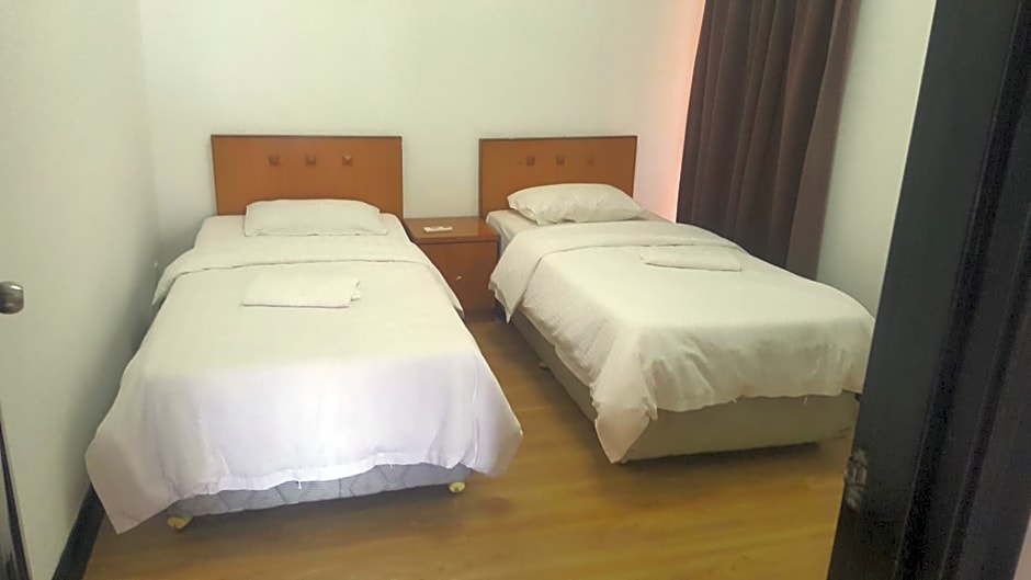 Homestay Marina Court Resort