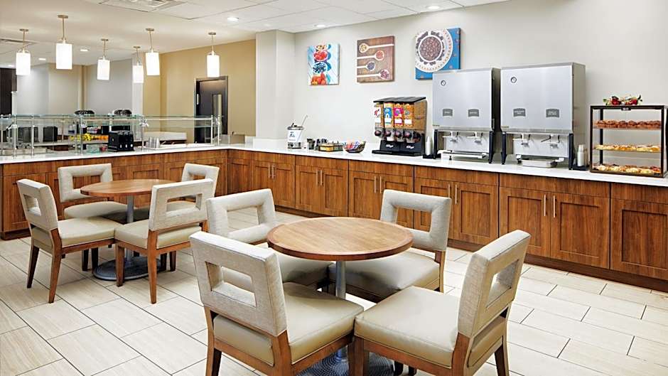 Staybridge Suites Orlando Royale Parc Suites by IHG