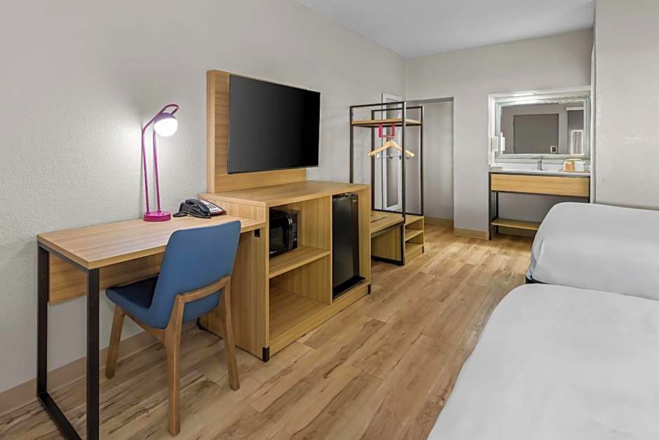 Park Inn by Radisson Weldon - Roanoke Rapids